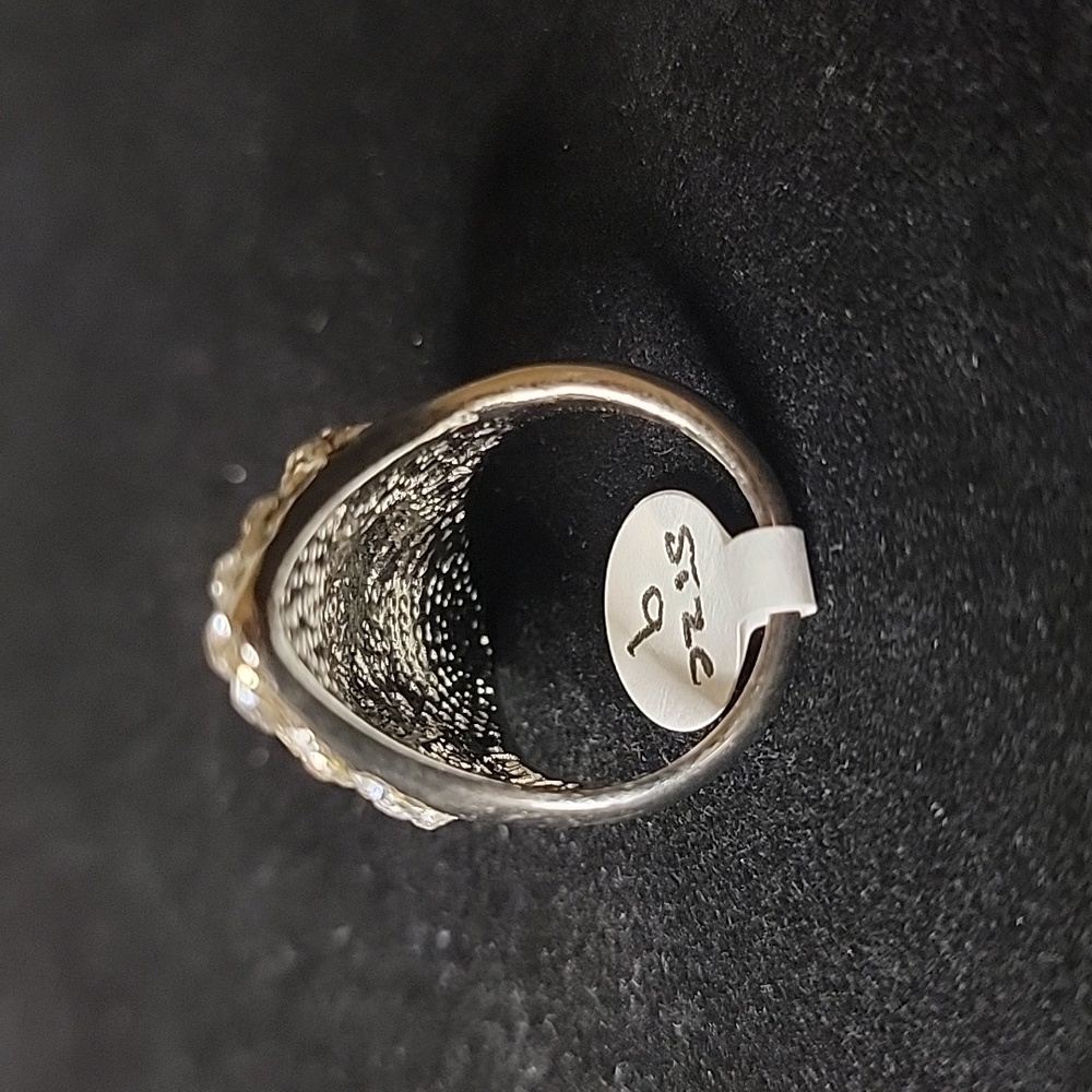 Unique Crystal Ring Size 9 - Picture 5 of 5